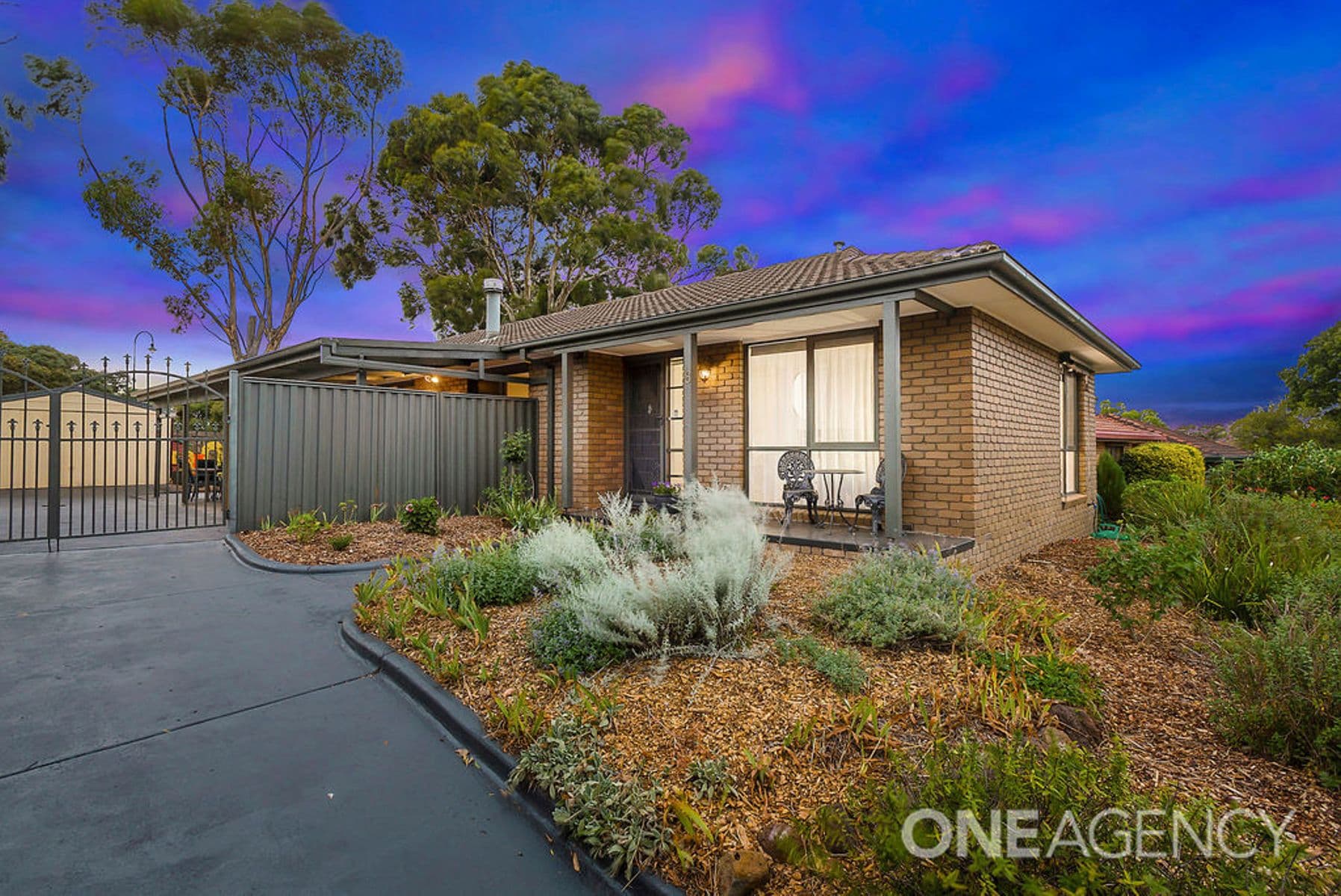 18 Dunrossil Drive, Sunbury, Sunbury - Image 1
