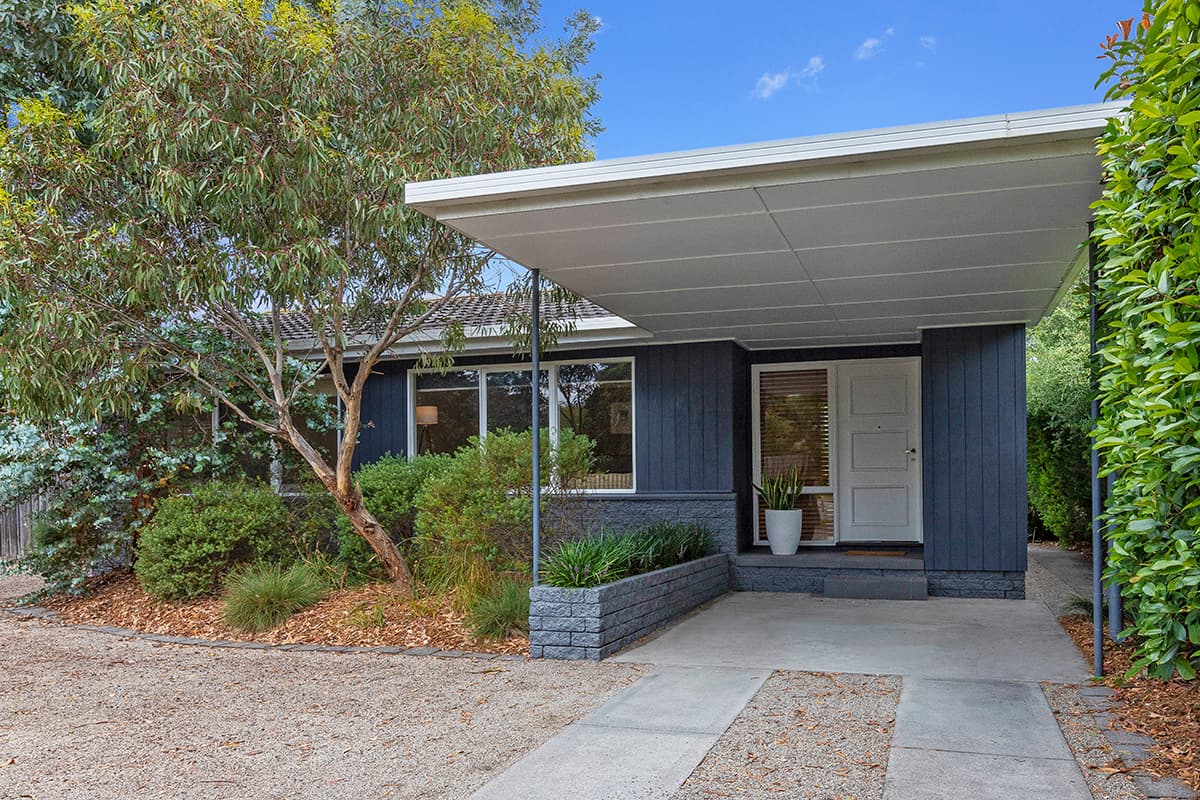 4 Hampton Court, Rosebud, Rosebud - Image 1