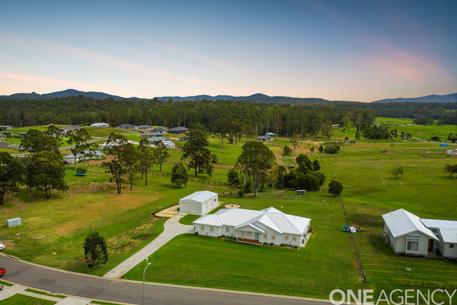 22 Kangaroo Drive, Beechwood, Beechwood - Image 1