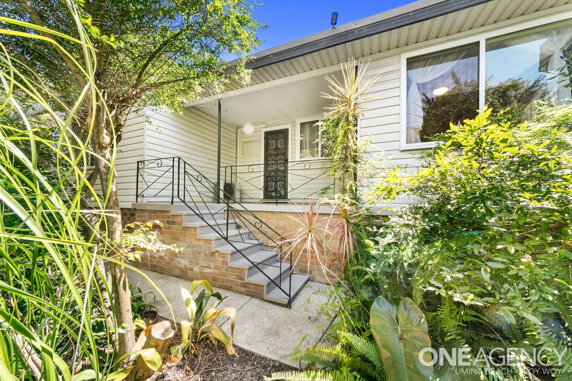 39 Brisbane Water Drive, Point Clare, Point Clare - Image 1