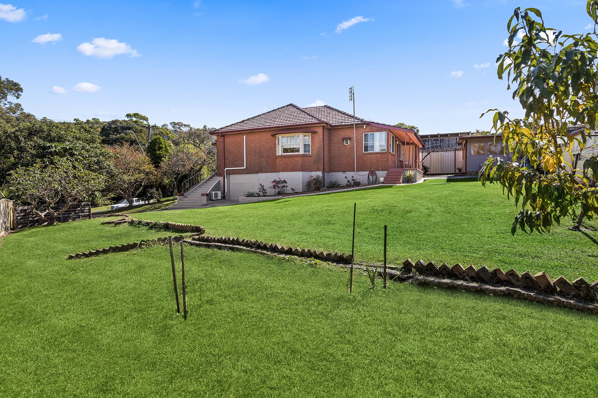 195 Princes Highway, Bulli, Bulli - Image 1