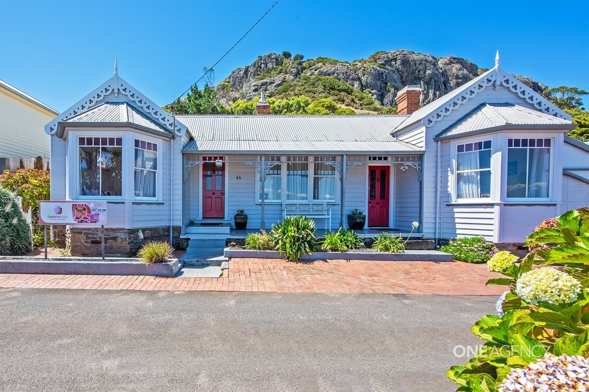 44 Alexander Terrace, Stanley, Stanley - Image 1