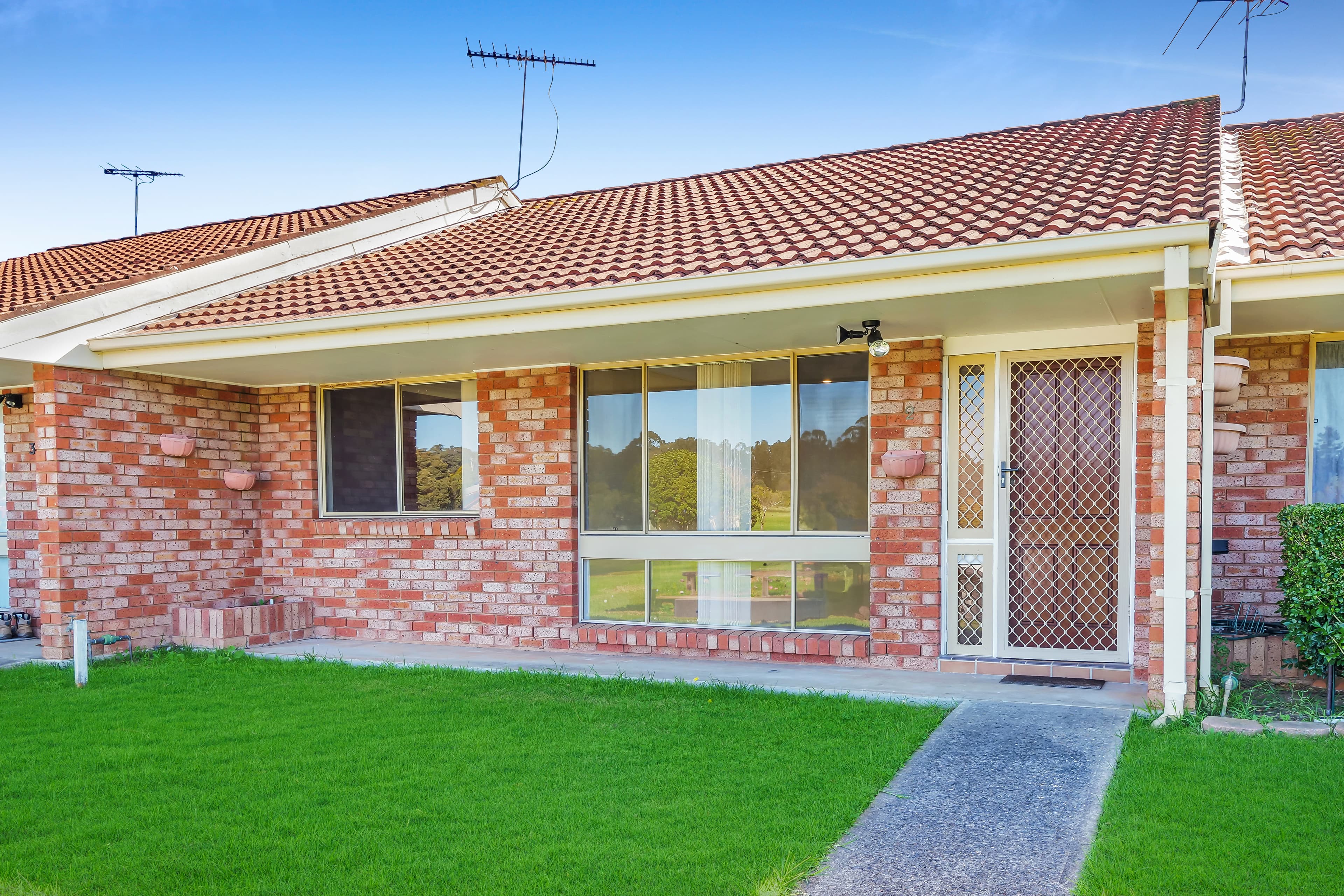 2/41 Cochrane Street, Minto, Minto - Image 1