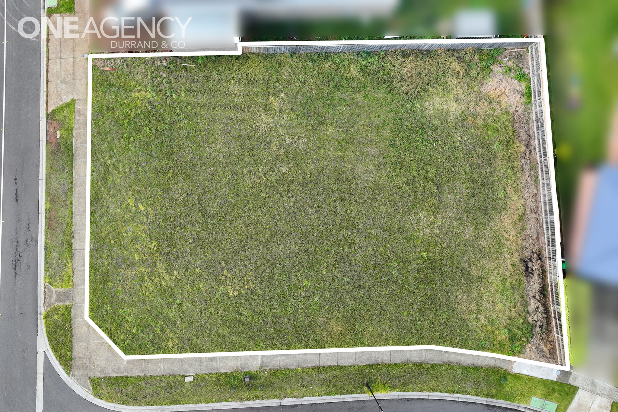 32 Sloane Square, Drouin, Drouin - Image 1