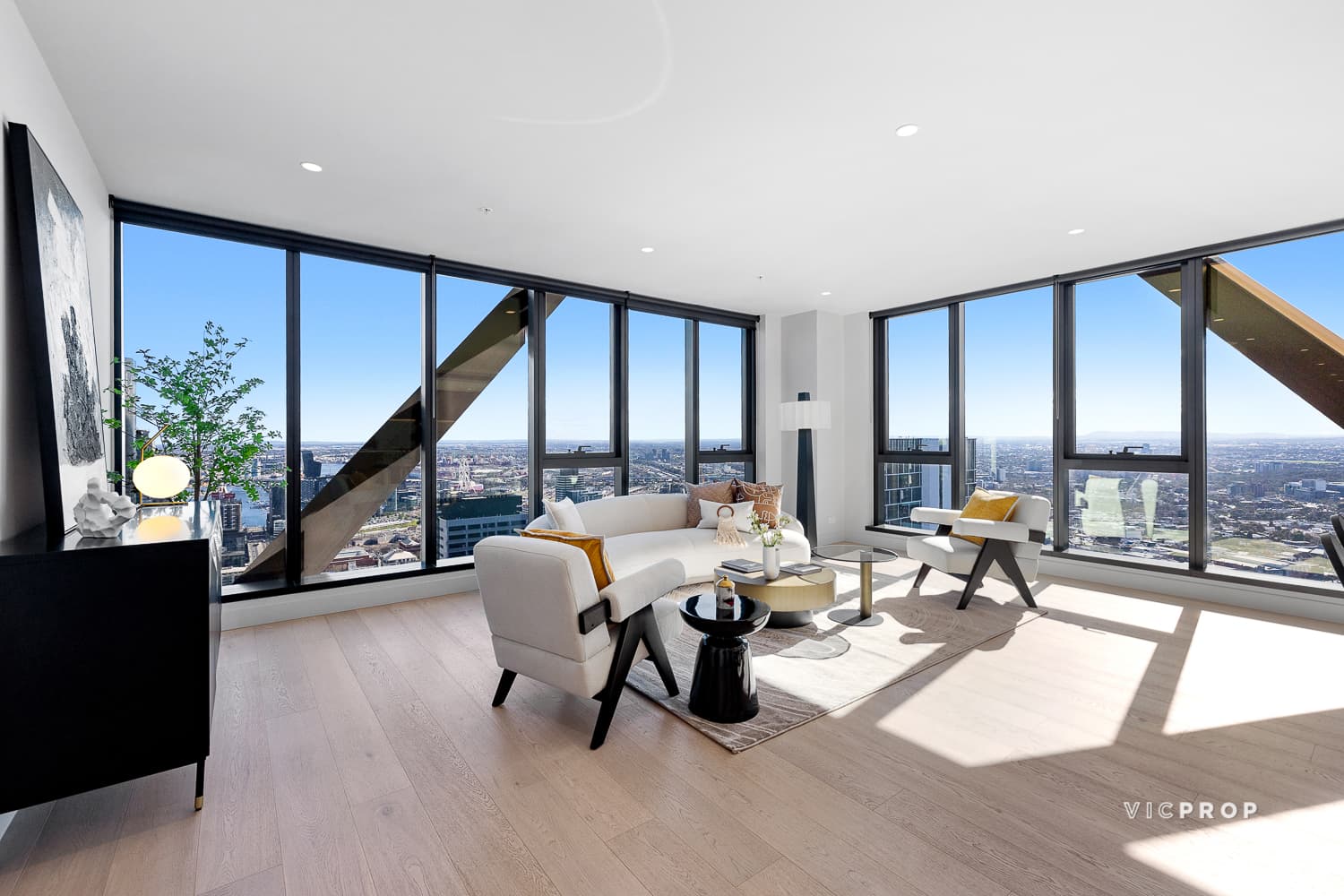 4802/318 Queen Street, Melbourne - Image 1