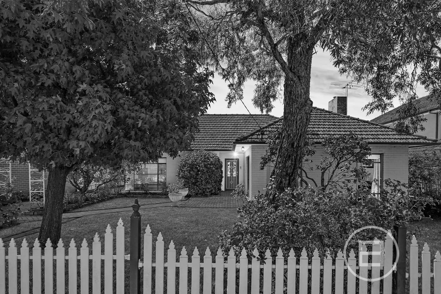 16 Carnarvon Road, STRATHMORE, VIC, Strathmore - Image 1
