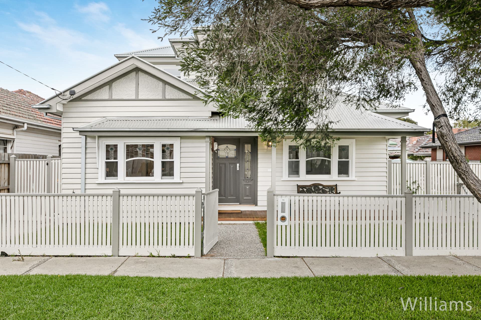15 Salisbury Street, Newport - Image 1