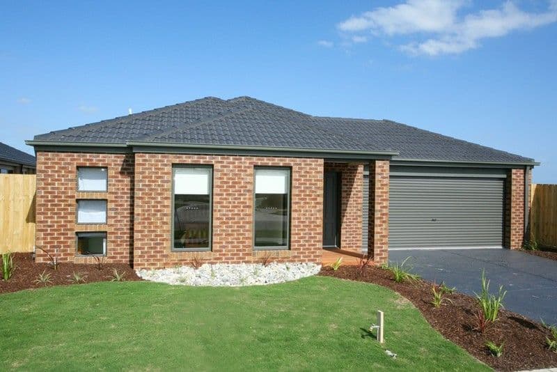 13 Azalea Avenue, PAKENHAM VIC 3810, Pakenham - Image 1