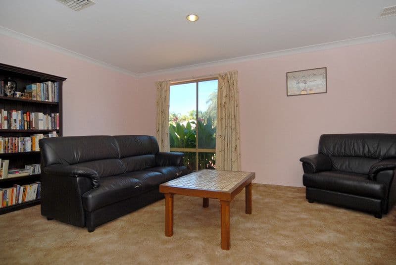 4 Broadwater Gdns, SOUTH LAKE WA 6164, South Lake - Image 1