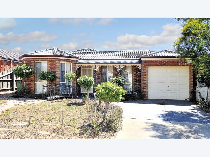 28 Caulfield Crescent, ROXBURGH PARK VIC 3064, Roxburgh Park - Image 1