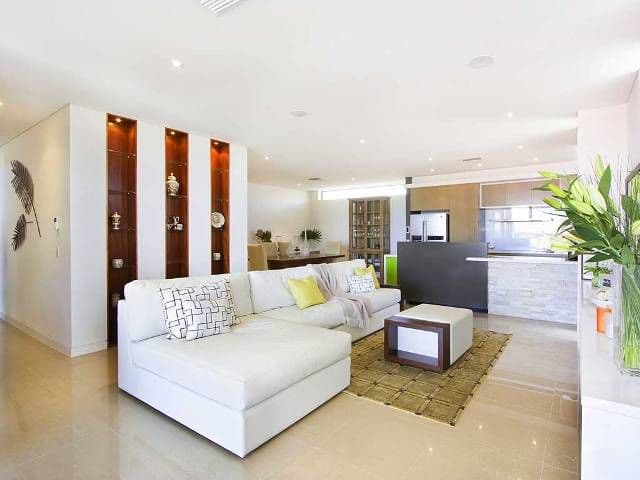 16 Cronulla Avenue, MERMAID BEACH QLD 4218, Mermaid Beach - Image 1