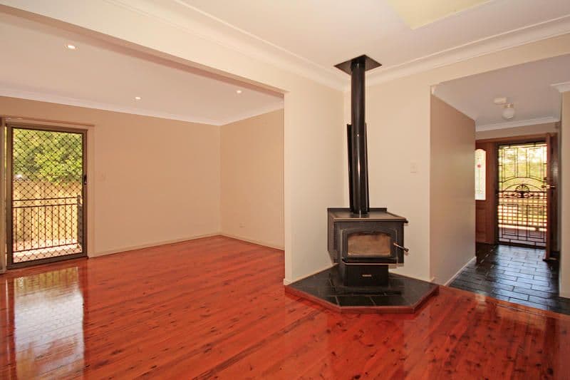 7 Raymond Place, ENGADINE NSW 2233, Engadine - Image 1