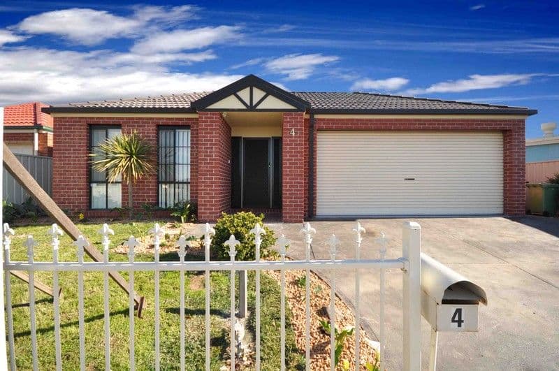 4 Dewvale Place, CRAIGIEBURN VIC 3064, Craigieburn - Image 1
