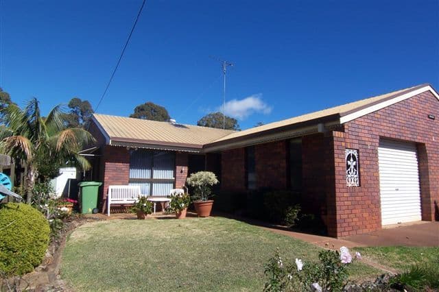 6 Champagne Crescent, WILSONTON QLD 4350, Wilsonton Heights - Image 1