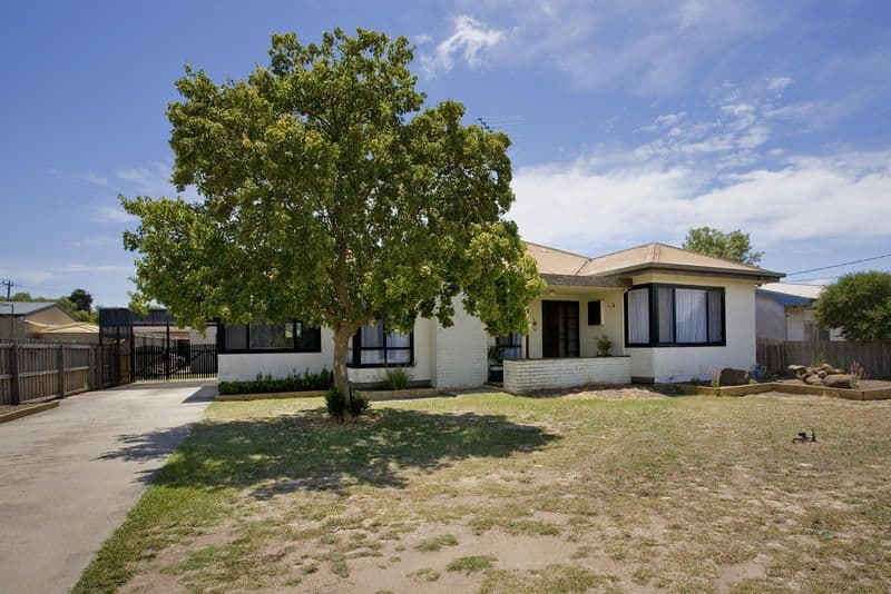 2 Looker Street, LARA VIC 3212, Lara - Image 1