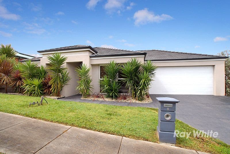 9 Clendon Street, BERWICK VIC 3806, Berwick - Image 1