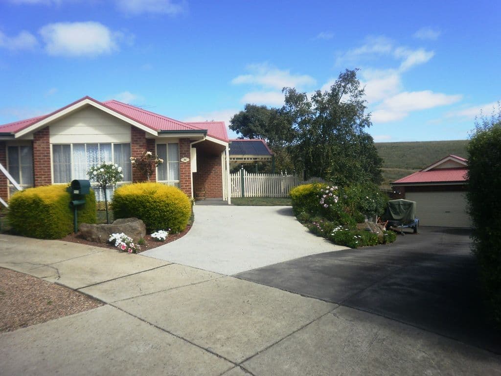 34 Greenhill Court, SUNBURY VIC 3429, Sunbury - Image 1