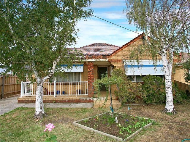 12 Enderly Avenue, KEON PARK VIC 3073, Keon Park - Image 1