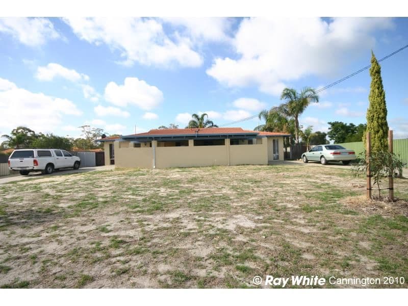 30 Longhurst Way, QUEENS PARK WA 6107, Queens Park - Image 1