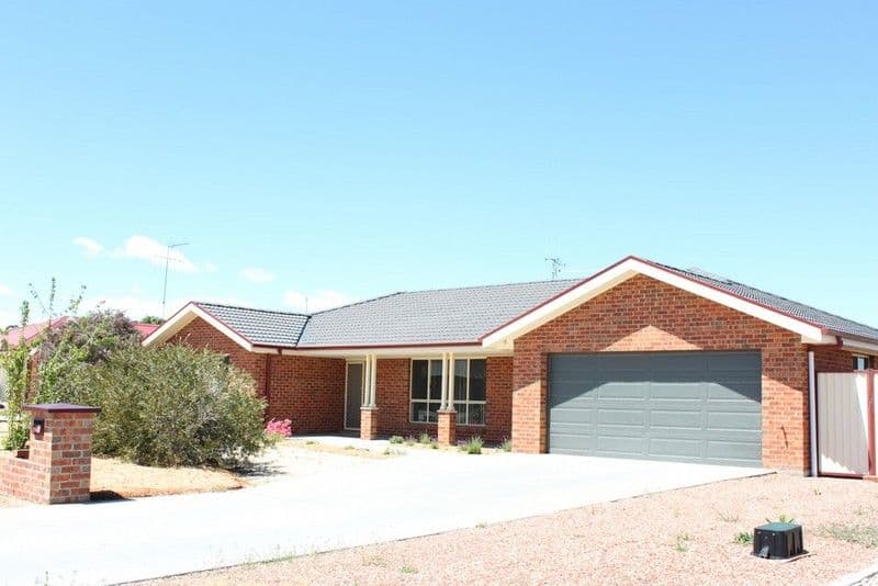 6 Hyland Drive, BUNGENDORE NSW 2621, Bungendore - Image 1