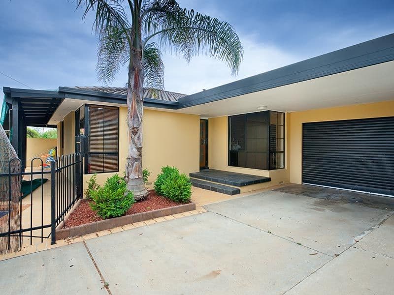 15 Redlynch Intake Road, Redlynch, QLD, 4870, Redlynch - Image 1