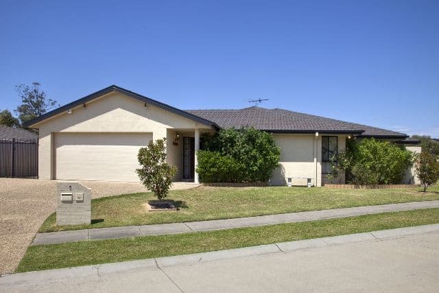 1 Deakin Close, MARYLAND NSW 2287, Maryland - Image 1