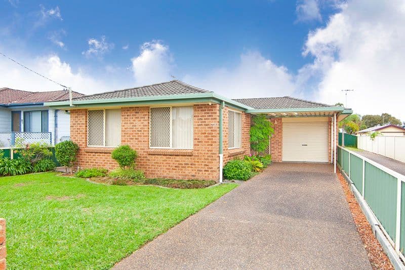 77a Manuka Parade, GOROKAN NSW 2263, Gorokan - Image 1