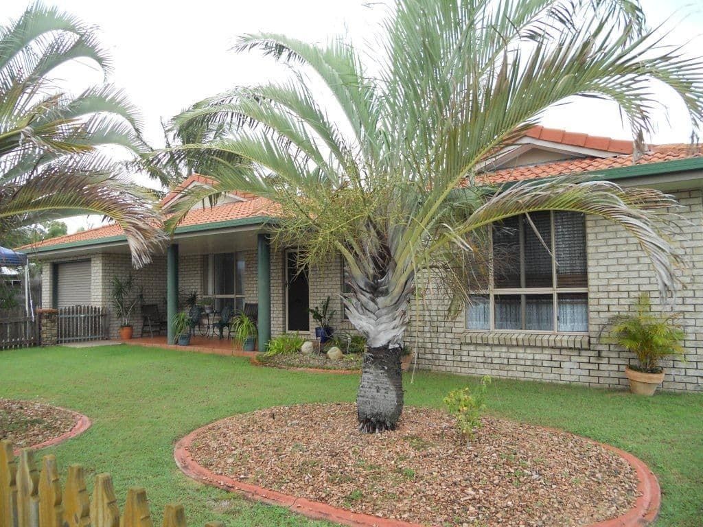 2 Freeman Avenue, SLADE POINT QLD 4740, Slade Point - Image 1