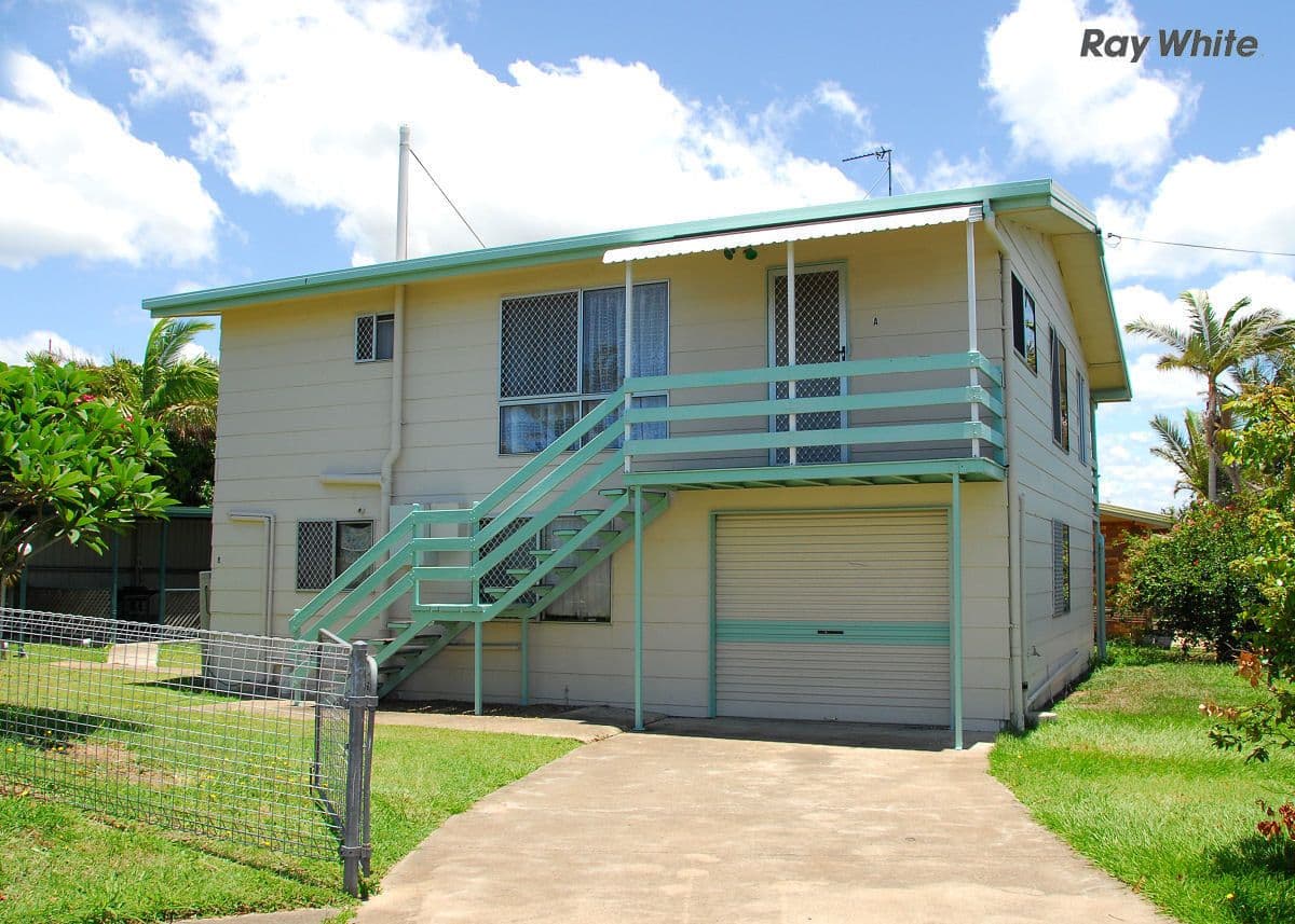 215 Boat Harbour Drive, PIALBA QLD 4655, Pialba - Image 1