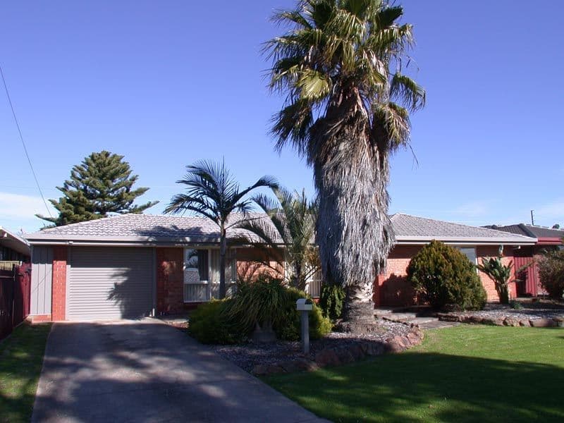 18 Ellis Avenue, MORPHETT VALE SA 5162, Morphett Vale - Image 1