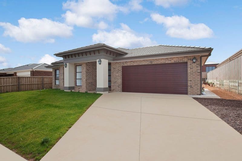 10 Cleveland Street, WARRNAMBOOL VIC 3280, Warrnambool - Image 1
