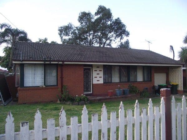 15 Edgecombe Avenue, MOOREBANK NSW 2170, Moorebank - Image 1
