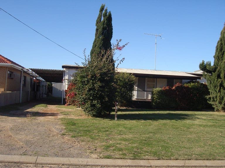 7 Carnarvon Street, PORT DENISON WA 6525, Port Denison - Image 1