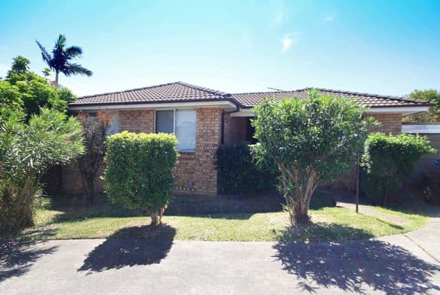 MACQUARIE FIELDS NSW 2564, Macquarie Fields - Image 1
