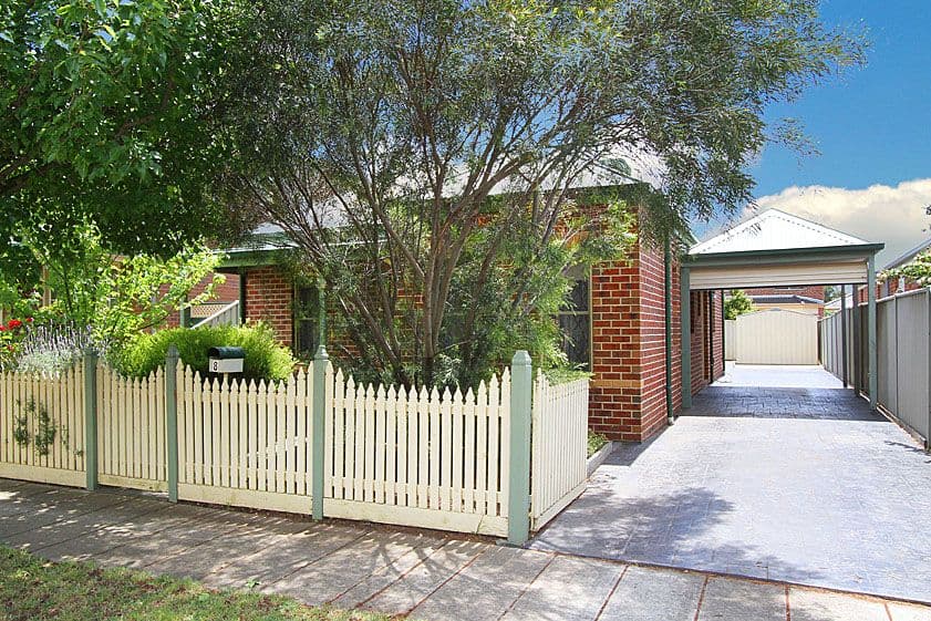 8 Brookedge Court, CRAIGIEBURN VIC 3064, Craigieburn - Image 1