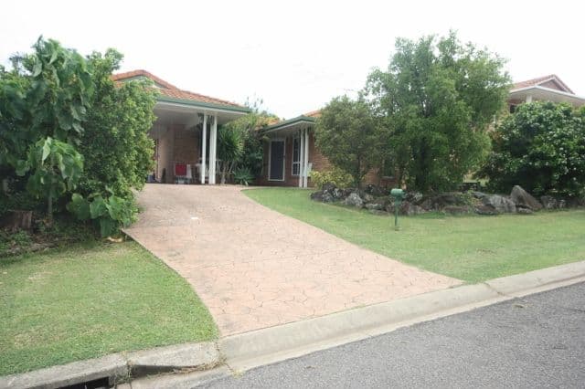 11 Dumfries Court, BEACONSFIELD QLD 4740, Beaconsfield - Image 1