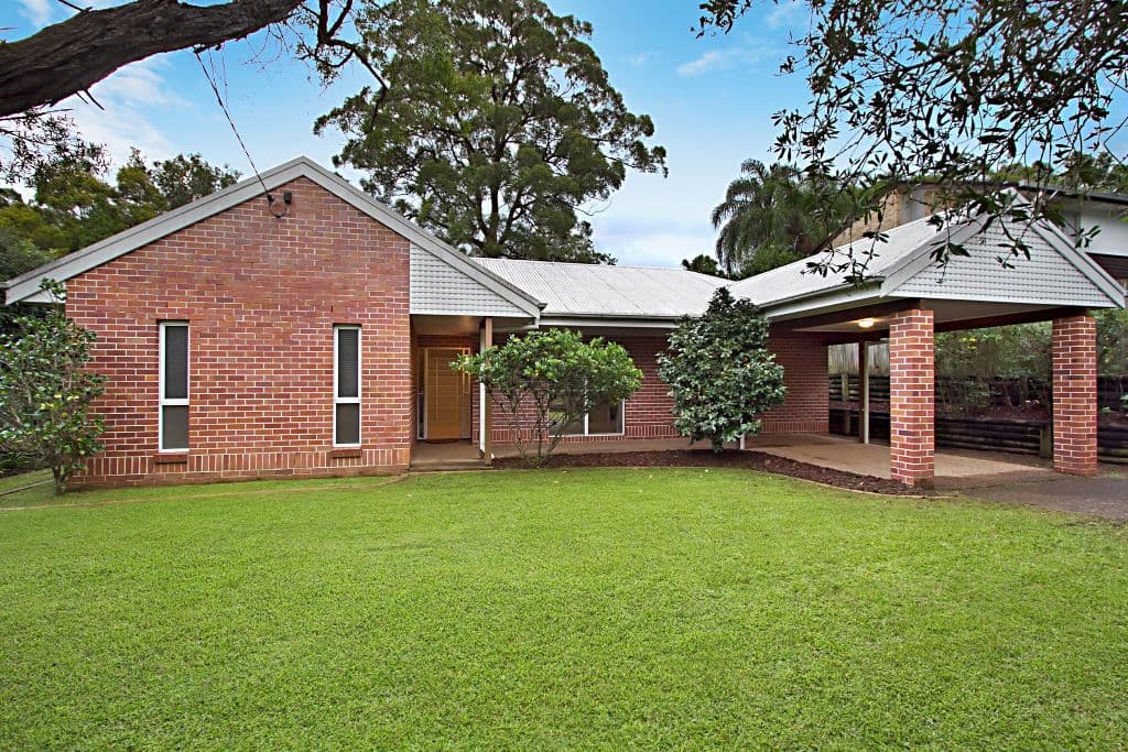 9 Halimah Street, CHAPEL HILL QLD 4069, Chapel Hill - Image 1