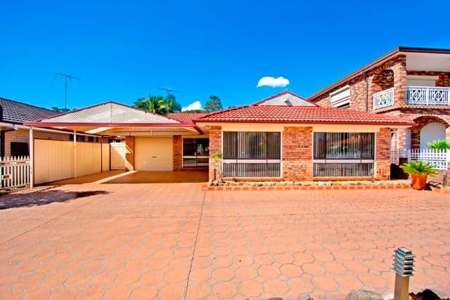 5 Quinn Place, PRAIRIEWOOD NSW 2176, Prairiewood - Image 1