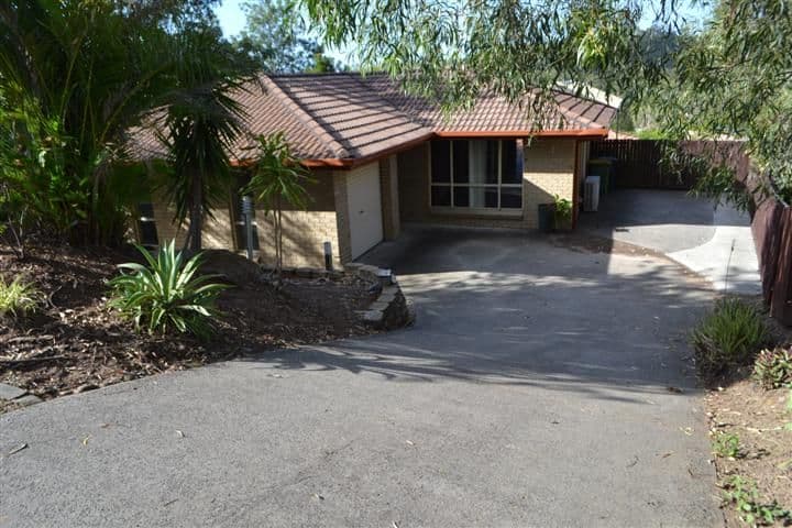 7 Western Way, OXENFORD QLD 4210, Oxenford - Image 1