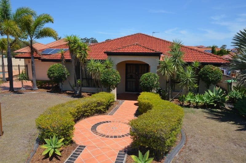 4 Nottinghill Gate Drive, Arundel QLD 4214, Arundel - Image 1