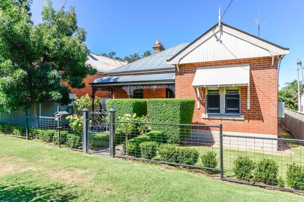 41 Carthage Street, TAMWORTH NSW 2340, North Tamworth - Image 1