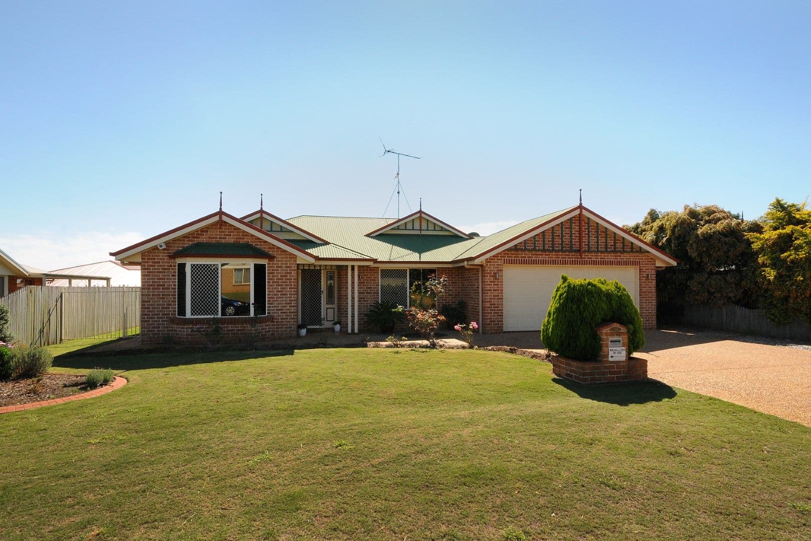 9 Kruiswijk Court, MIDDLE RIDGE QLD 4350, Middle Ridge - Image 1