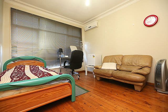 Room2/6A Winspear Avenue, BANKSTOWN NSW 2200, Bankstown - Image 1