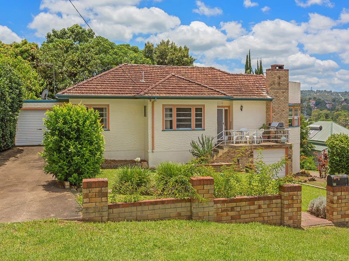 10 Elton Street, Girards Hill - Image 1