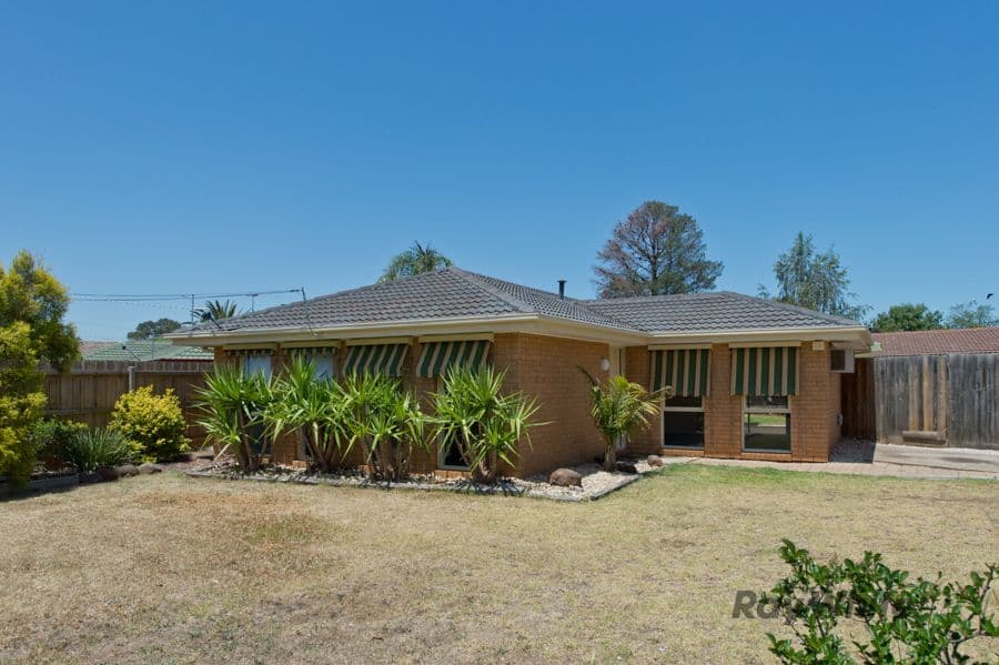 17 Risson Street, Melton South VIC 3338, Melton South - Image 1