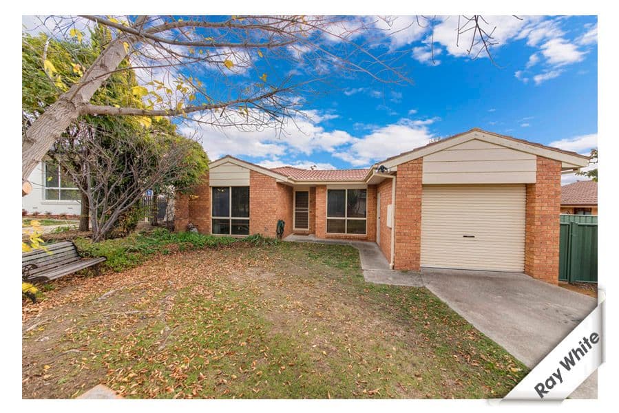 4 Charlton Crescent, Gordon ACT 2906, Gordon - Image 1