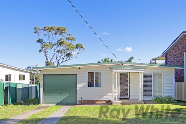 14 Coonanga Avenue, Budgewoi NSW 2262, Budgewoi - Image 1