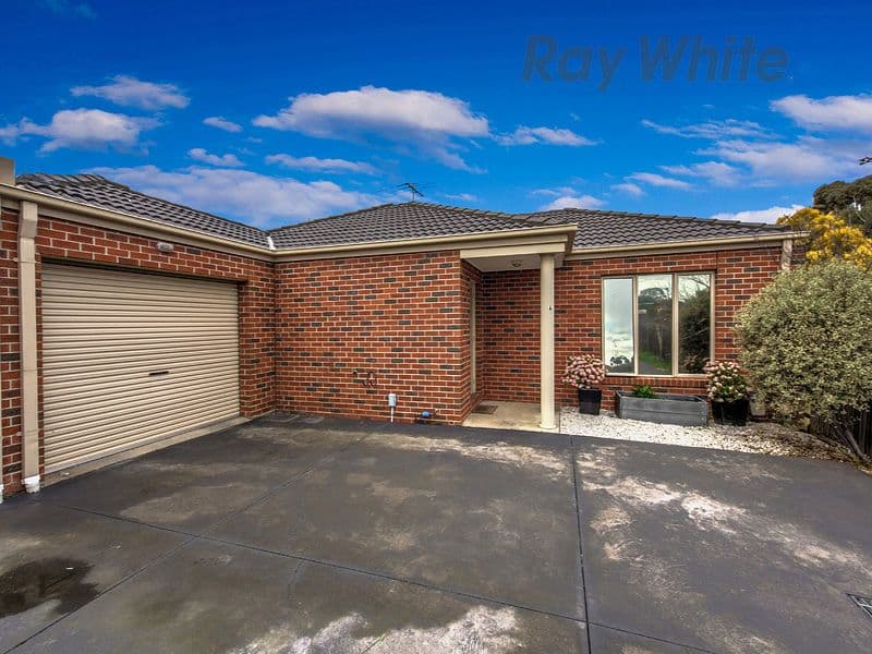 2 Bernbanks Avenue, St Albans VIC 3021, St Albans - Image 1
