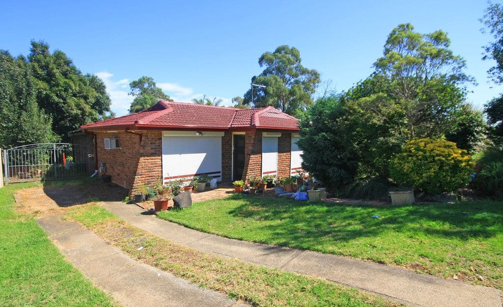 24 Lancia Drive, Ingleburn - Image 1