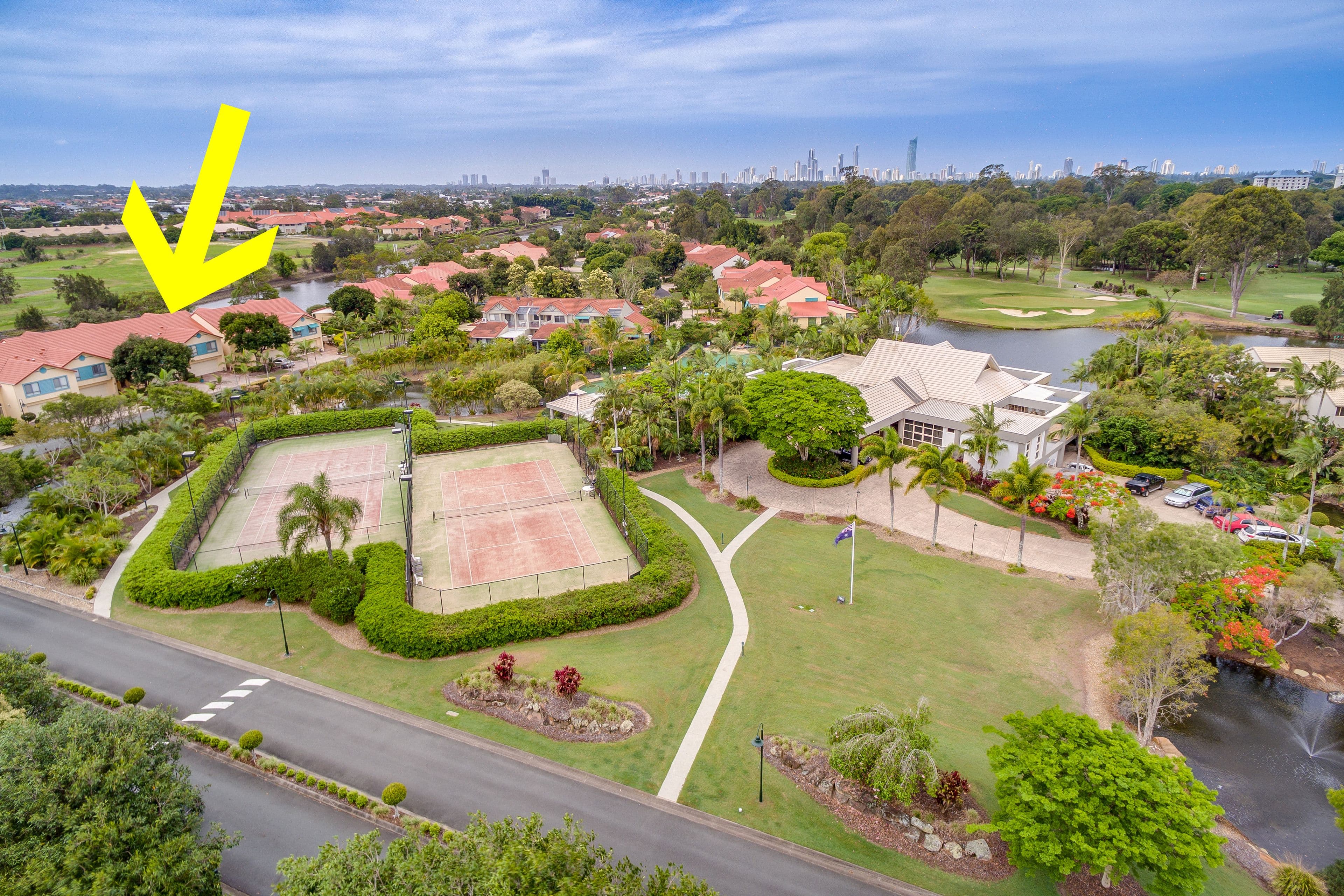 Villa 5 'Wakefield' Rhode Island, 125 Santa Cruz Boulevard, Clear Island Waters QLD 4226, Clear Island Waters - Image 1